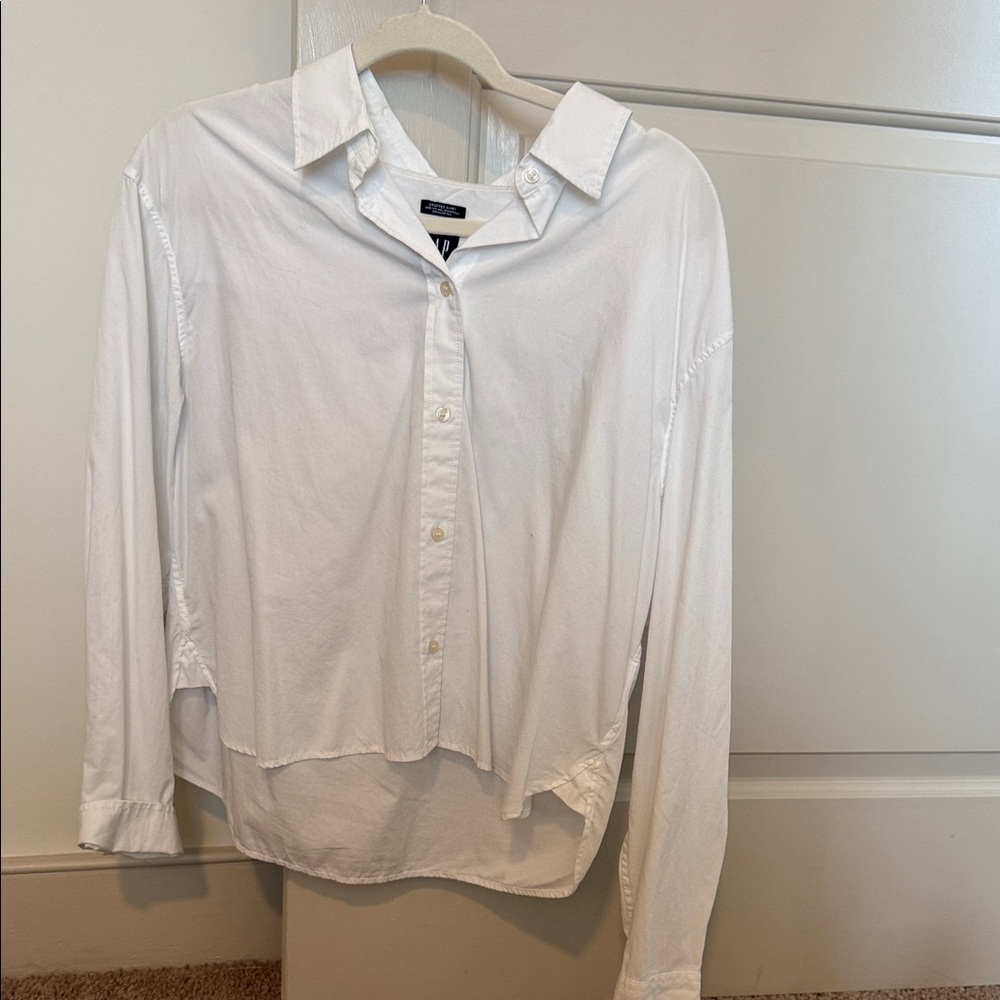 GAP cotten button down - image 1